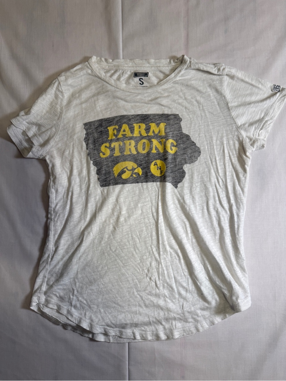 Tailgate Iowa Hawkeyes Farm Strong ANF T-Shirt White Slub Modal Tee Women's S